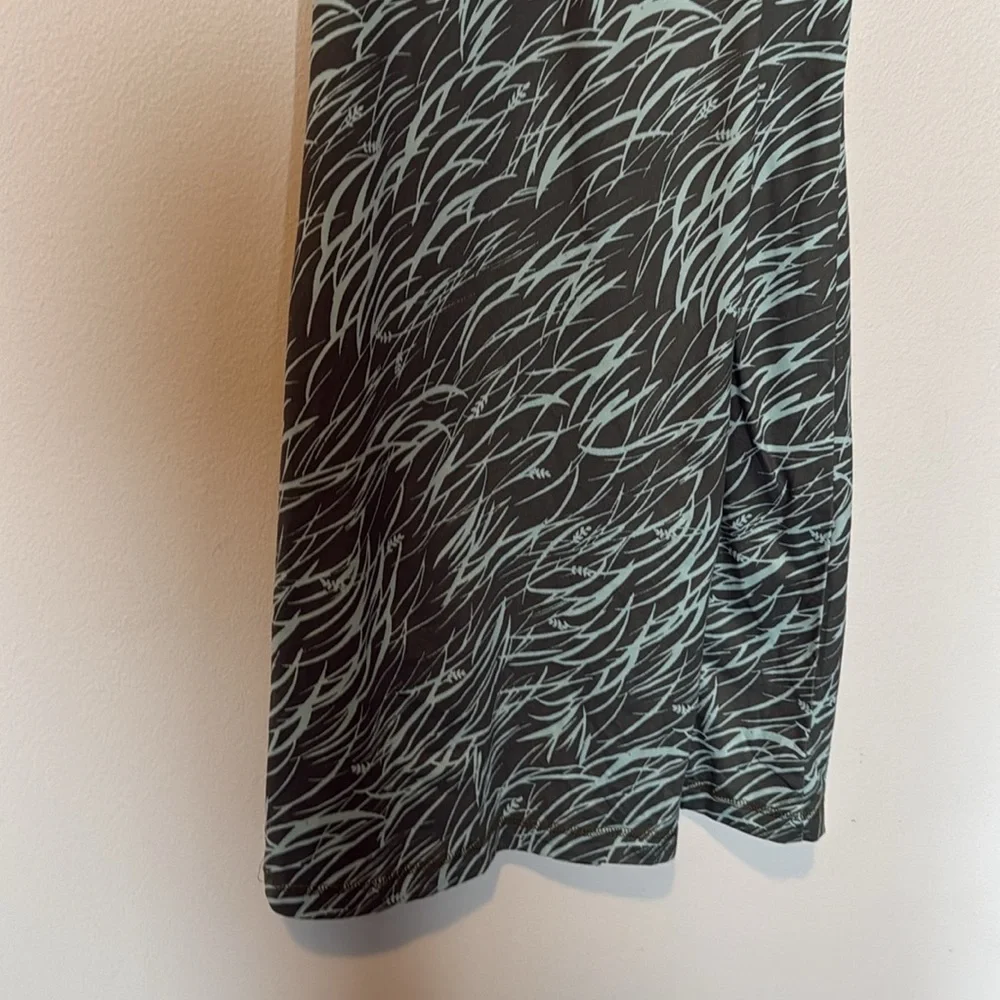 Patagonia Tropical Green Dress Built In Bra Support Womens Small EUC Vacation